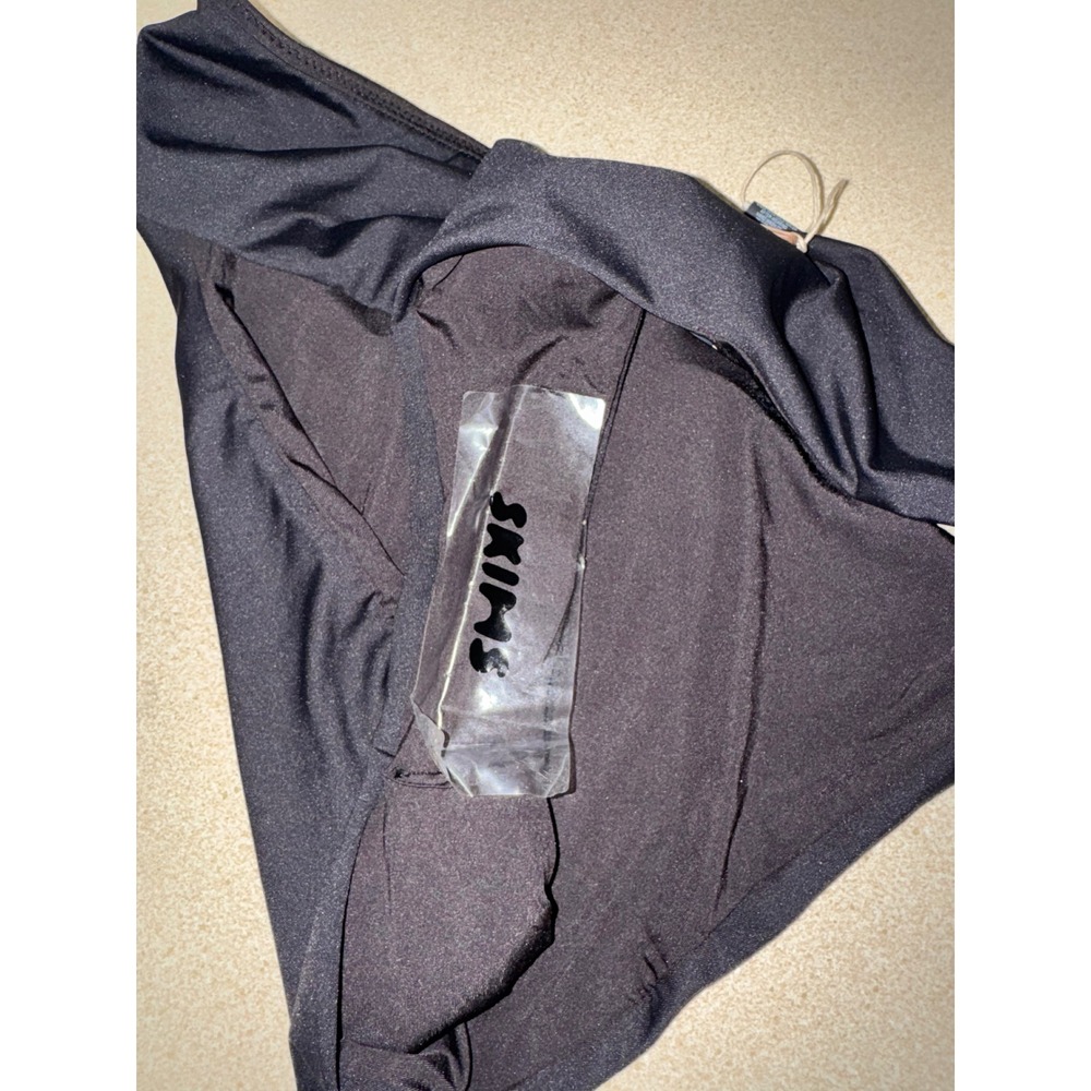 SKIMS Recycled Swim Mid Waist Bottom Onyx Black SW-MWB-0748 Size Medium NWT - Picture 9 of 9